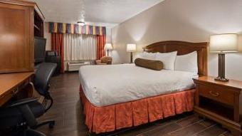 Surestay Plus Hotel By Best Western Omaha South