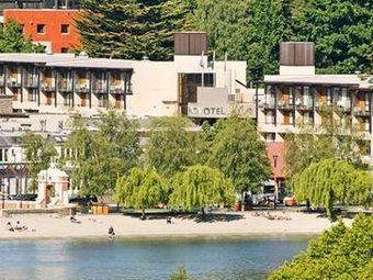 Hotel Novotel Queenstown Lakeside