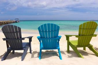 Deluxe Beach Apartment