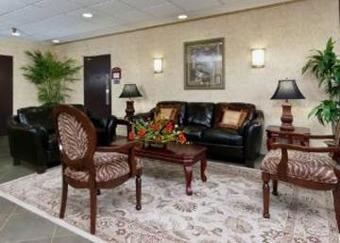 Hotel Clarion Inn & Suites