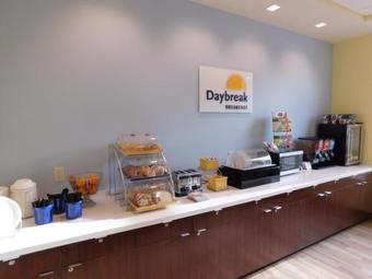 Hotel Days Inn & Suites By Wyndham Kearney