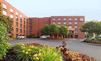 Hotel Ramada By Wyndham Nashville/music Valley