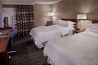 Sheraton Westport Chalet Hotel St. Louis