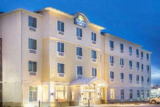 Days Inn & Suites By Wyndham Kearney