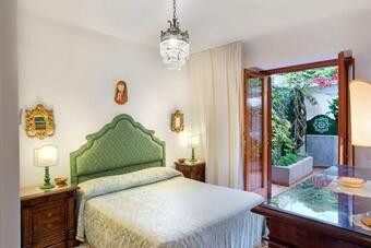 Villa W Positano Garden 3 Bedoom Apartment Garden And Terrace Sea View