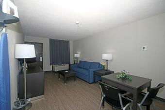 Hotel Clarion Pointe Statesville