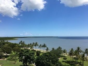 Mercure Hotel Harbourside Cairns