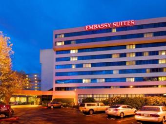 Hotel Embassy Suites By Hilton Portland Washington Square