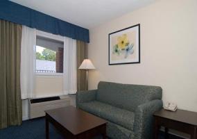 Hotel Clarion Inn & Suites